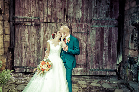 East-Riddlesden-Hall-Wedding-Photographer-(6)