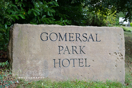 Gomersal-Park-Hotel-Wedding-Photographer-0002