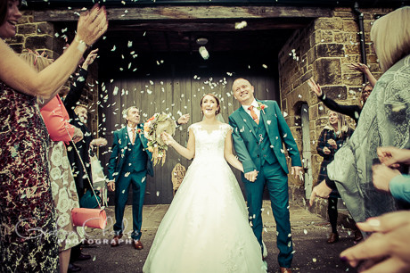 East-Riddlesden-Hall-Wedding-Photographer-(4)